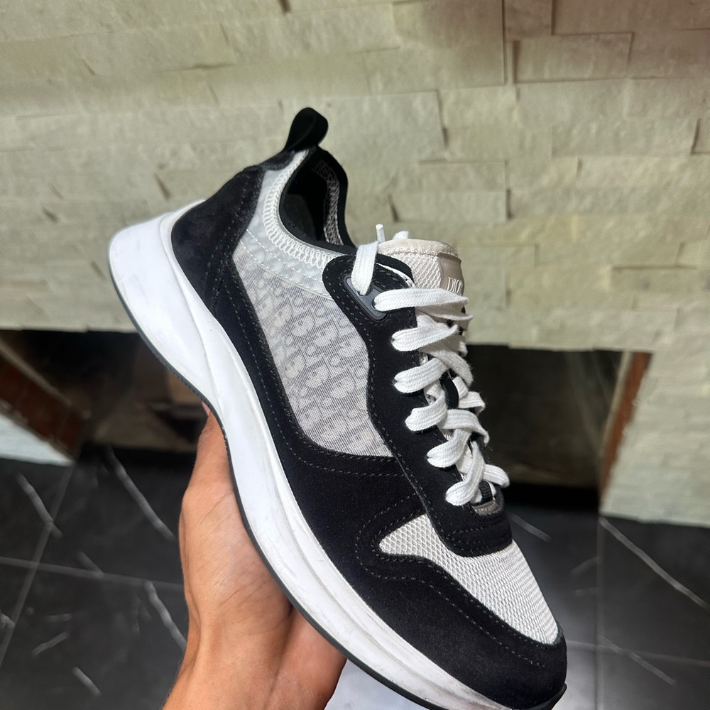 Dior b25 sneaker